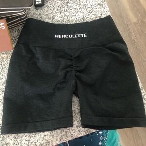 Herculette butt scrunch shorts